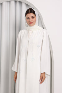 LUZIA ABAYA