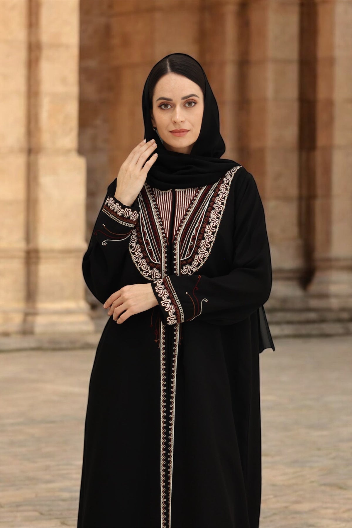 Zahra Regal -04