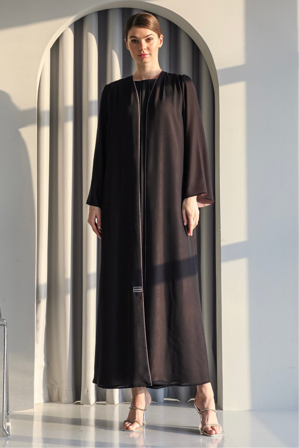 GIA ABAYA 40% OFF