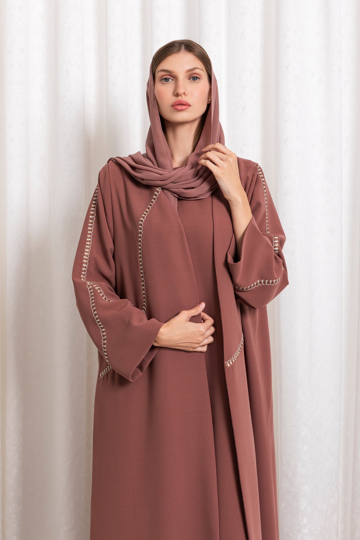 SCARLETT ABAYA