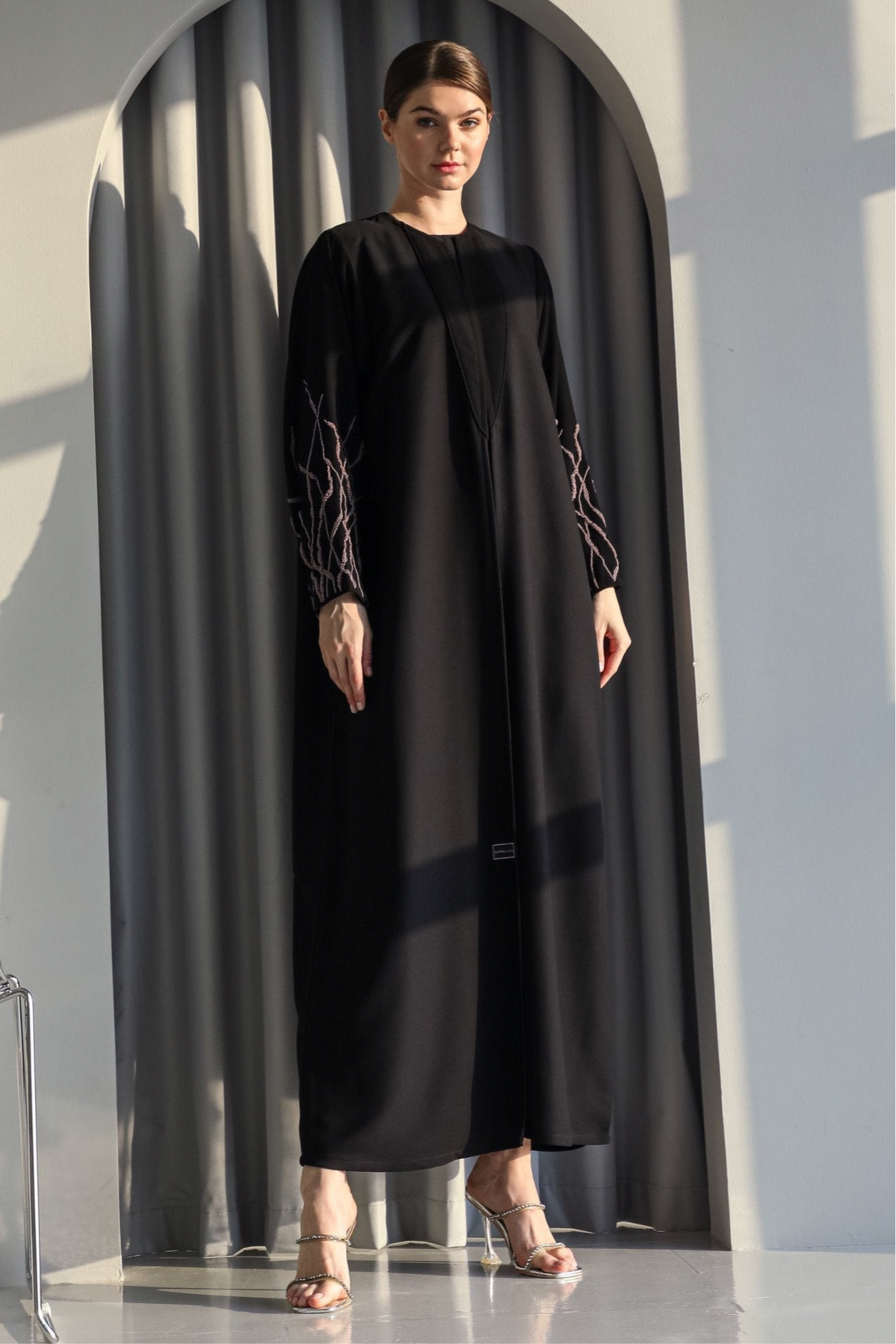 SHELBY ABAYA 40% OFF