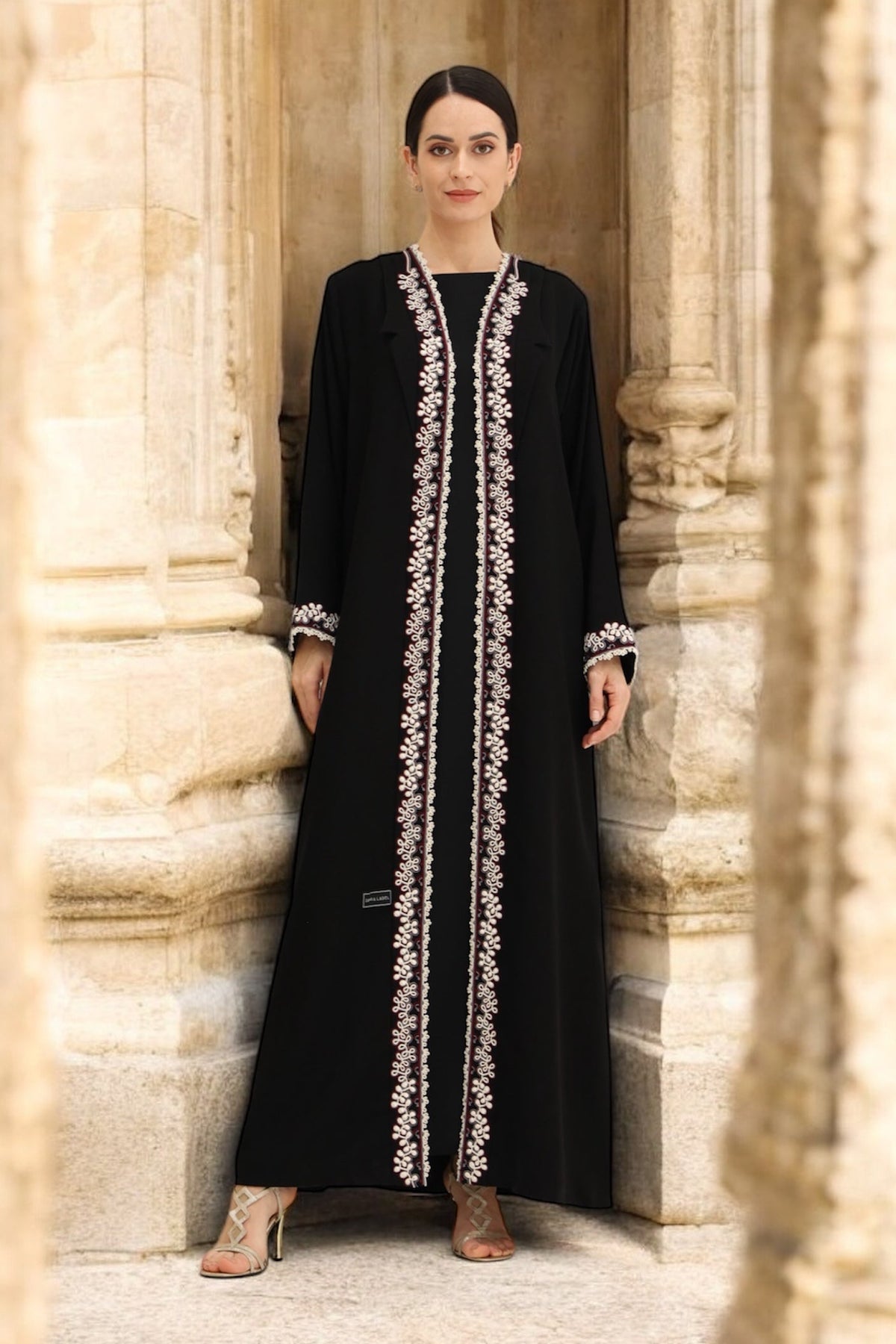 Zahra Regal -03