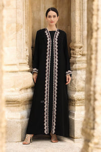 Zahra Regal -03