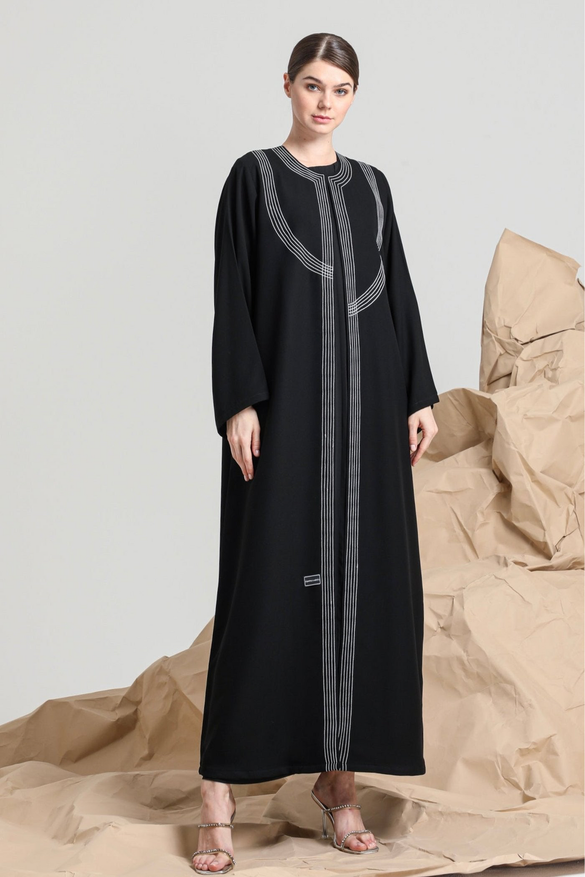 VERA ABAYA 35% OFF