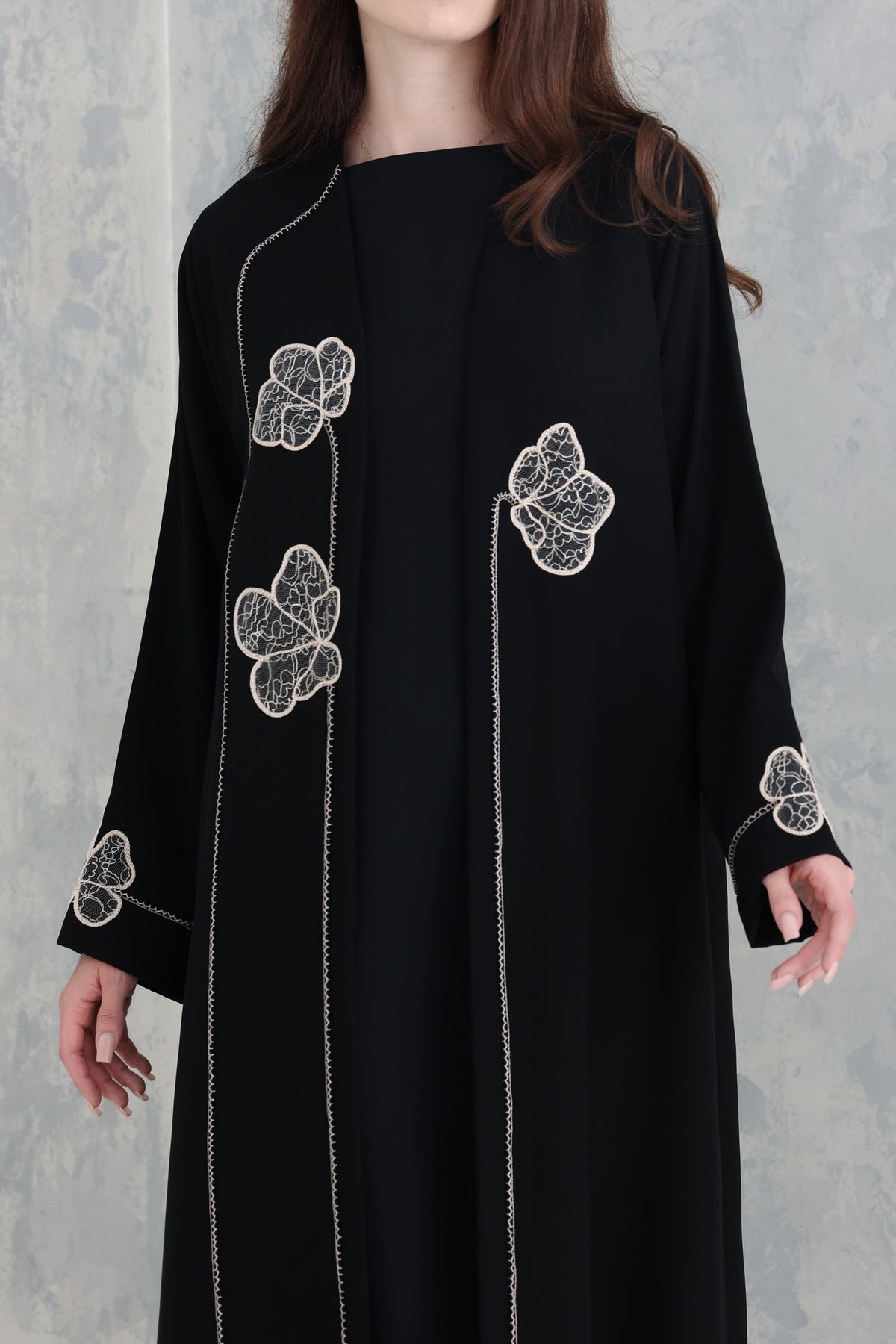 SYRA ABAYA