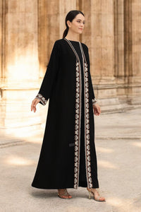 Zahra Regal -02