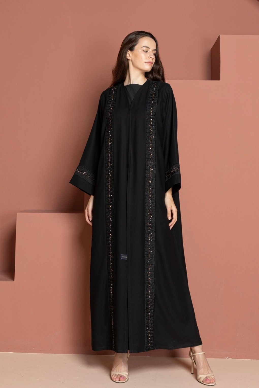 INAYA ABAYA