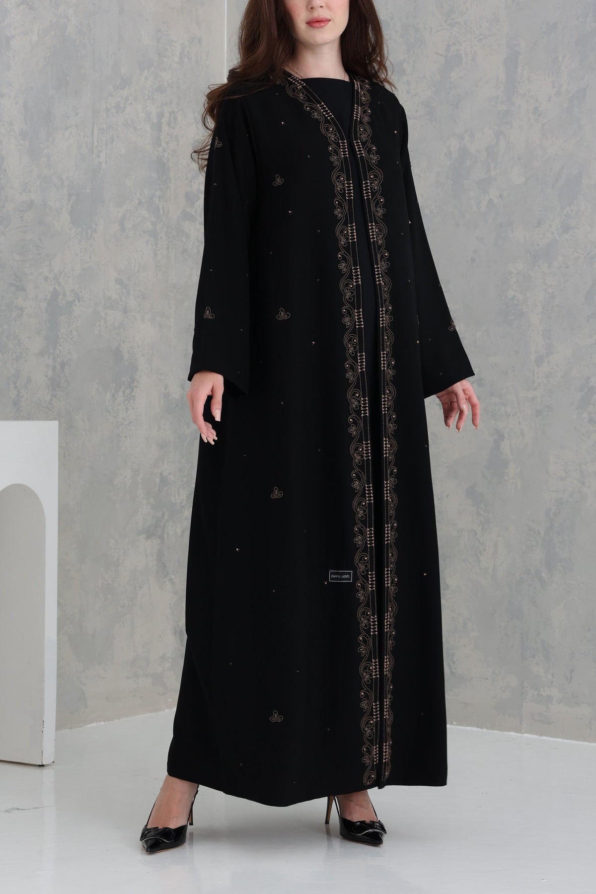 VENA ABAYA